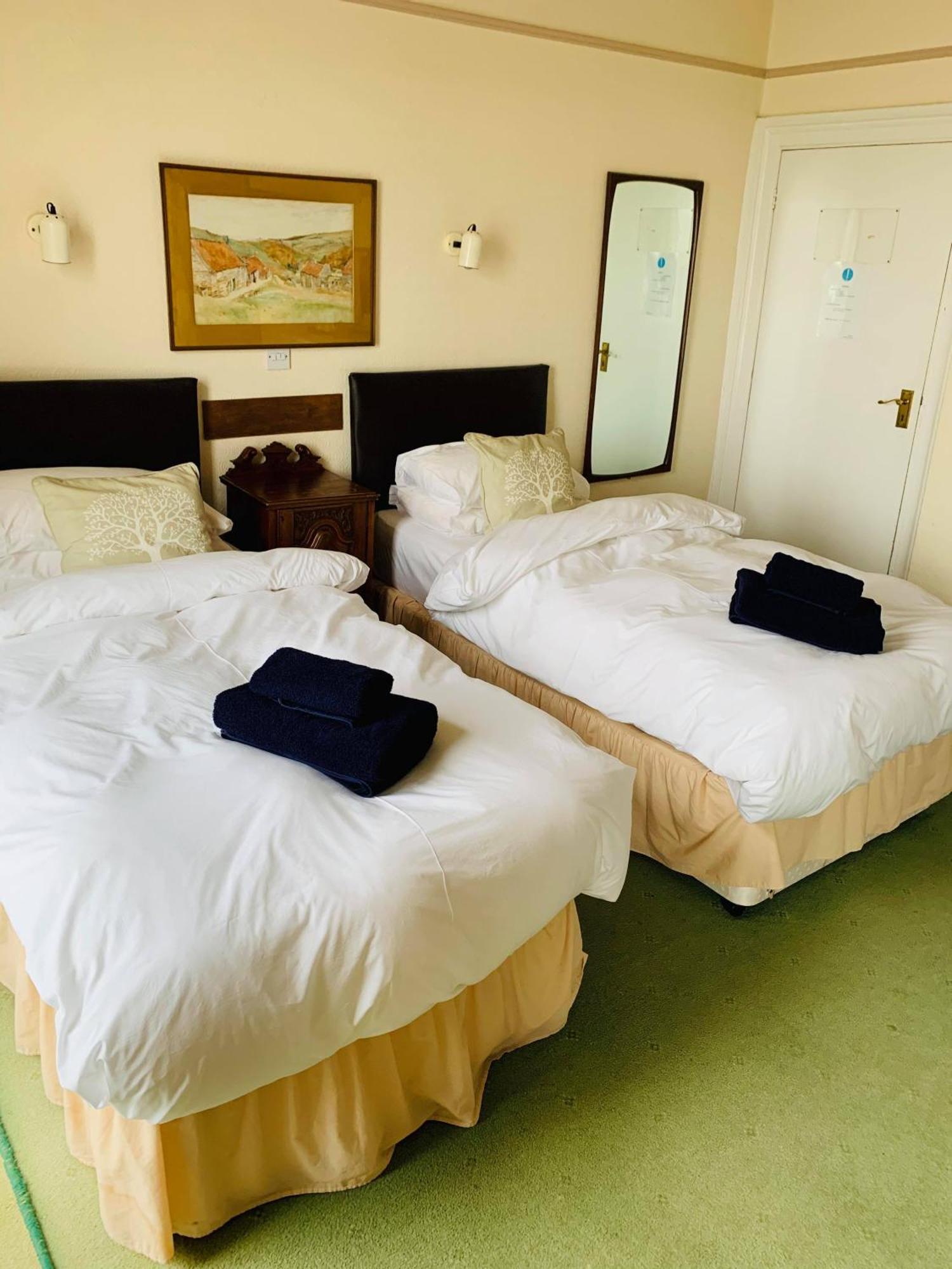 Ye Olde White Harte Hotel Burnham-on-Crouch Zimmer foto
