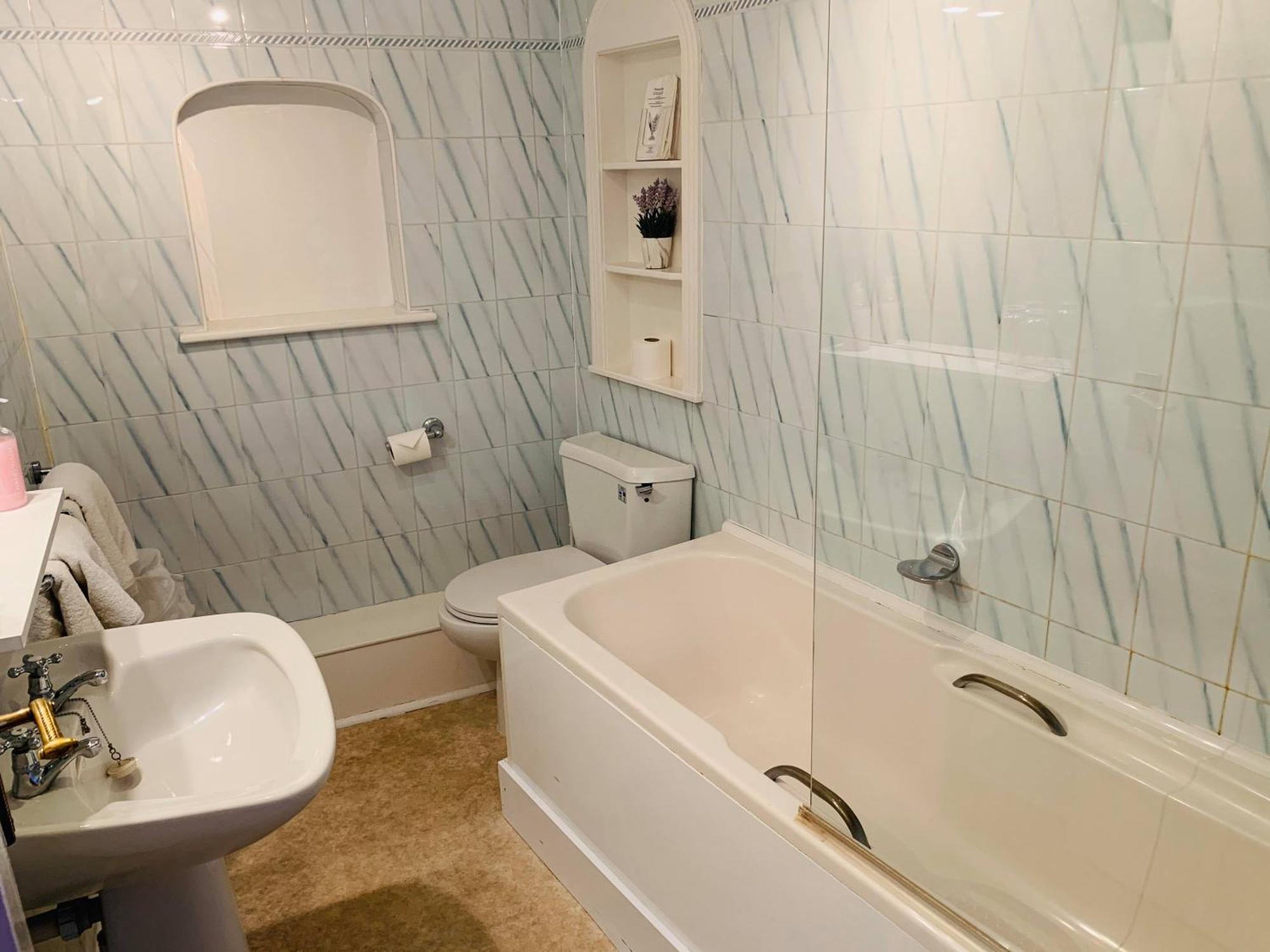 Ye Olde White Harte Hotel Burnham-on-Crouch Zimmer foto